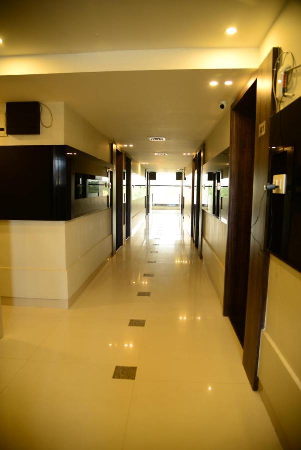 Miles Inn Hotel Hassan Ngoại thất bức ảnh