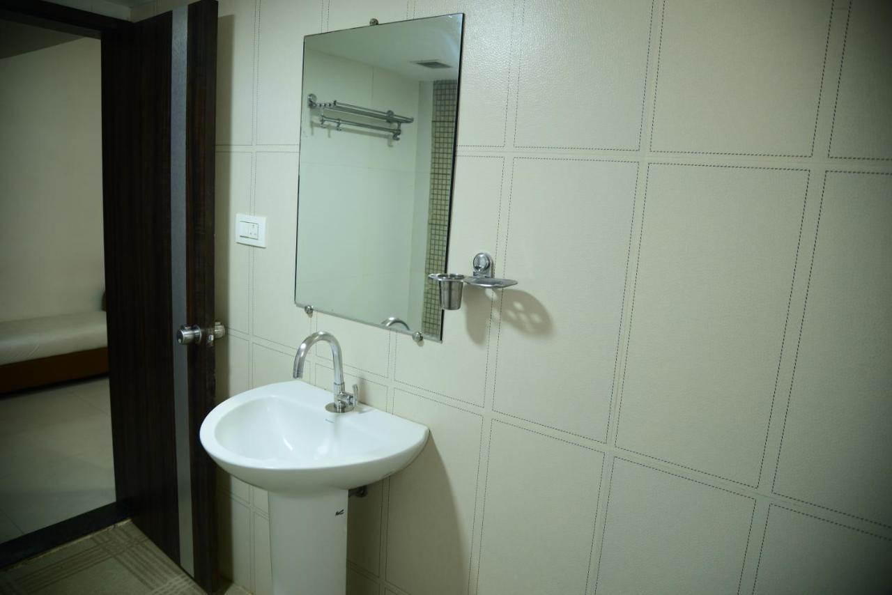 Miles Inn Hotel Hassan Ngoại thất bức ảnh