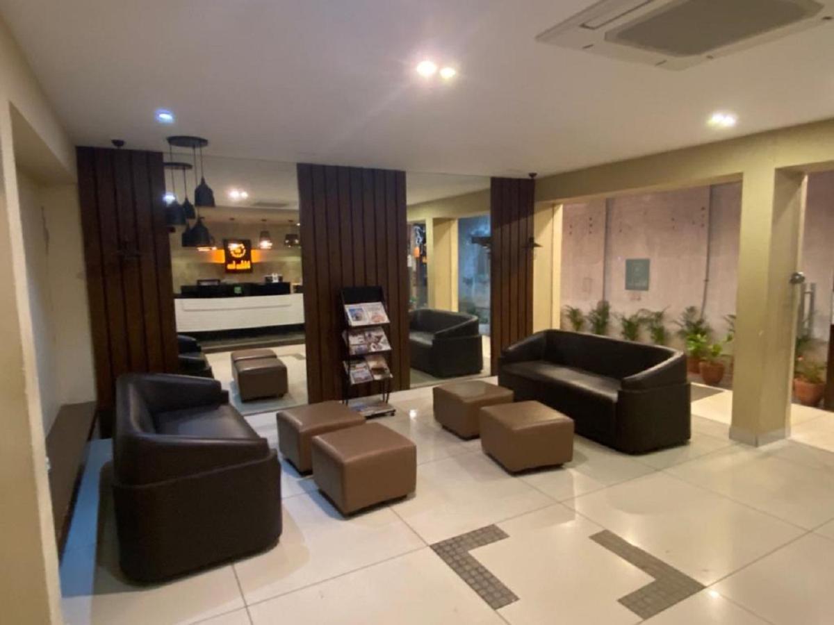 Miles Inn Hotel Hassan Ngoại thất bức ảnh